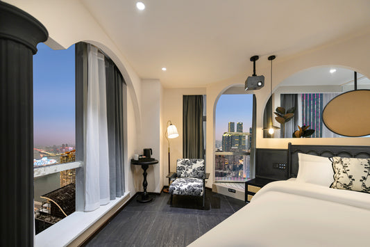 Deluxe River View King Room